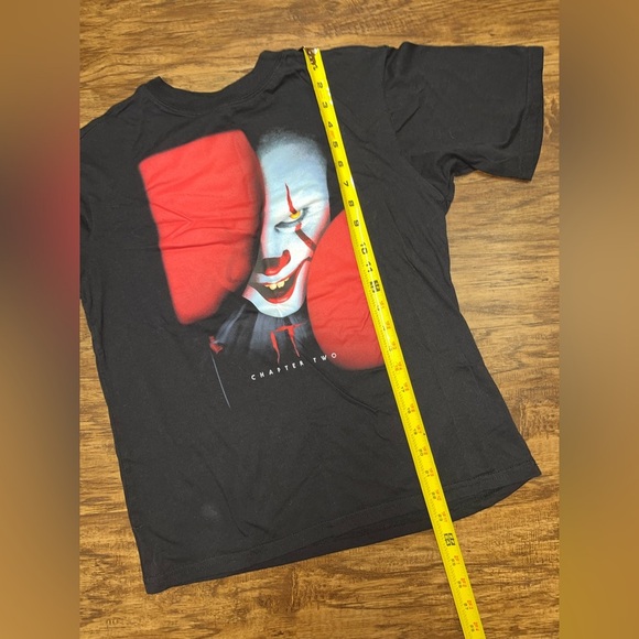 IT Chapter 2 Tee Size XS - Picture 5 of 6
